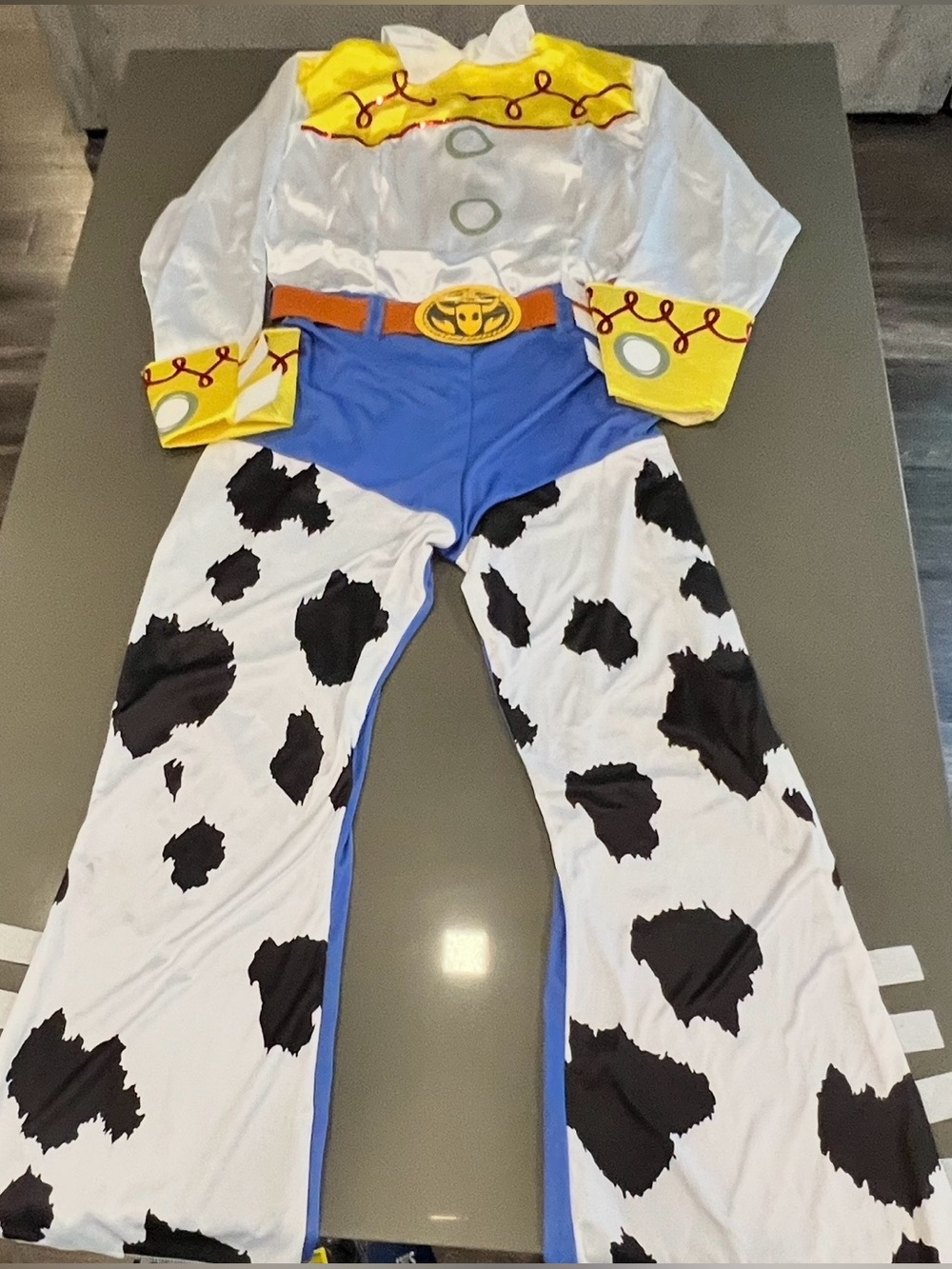 Toy Story Jessie Adult Costume Jumpsuit Hat Cowgirl Cosplay Halloween XL 18-20 - Picture 2 of 10